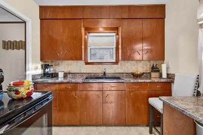 1909 S 10th St, Sheboygan, WI 53081 - Photo 12