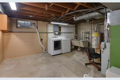 4890 N Shoreland Ave, Whitefish Bay, WI 53217 - Photo 10