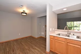 3026 Meyer Ct, Racine, WI 53406 - Photo 14