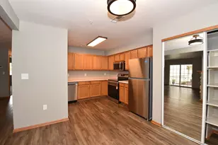3026 Meyer Ct, Racine, WI 53406 - Photo 10