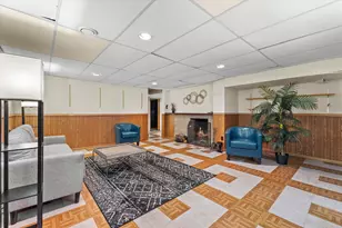 8011 Clinton Ln, Racine, WI 53406 - Photo 32