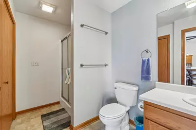 W197N16873  Stonewall Dr, Jackson, WI 53037 - Photo 18