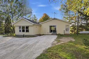 6202 Brunner Rd, Newton, WI 54220 - Photo 2