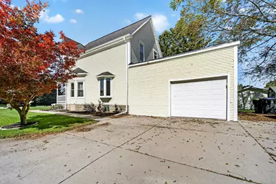 3525  Sheridan Rd, Racine, WI 53403 - Photo 16