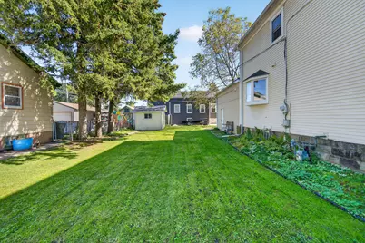 3525  Sheridan Rd, Racine, WI 53403 - Photo 18