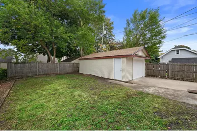 1546 S 93rd St, West Allis, WI 53214 - Photo 40