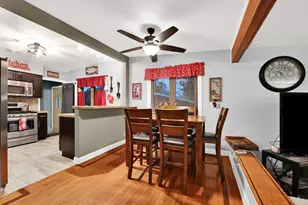 5674 S Honey Creek Dr, Milwaukee, WI 53221 - Photo 8