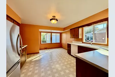 2317  31st St, La Crosse, WI 54601 - Photo 16