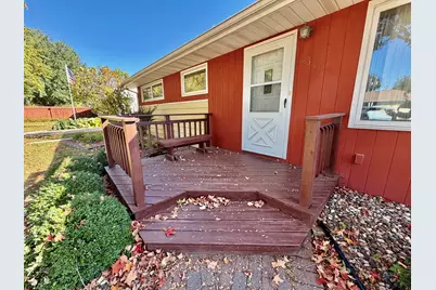 2317  31st St, La Crosse, WI 54601 - Photo 4