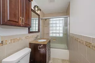 2200 S 89th St, West Allis, WI 53227 - Photo 10