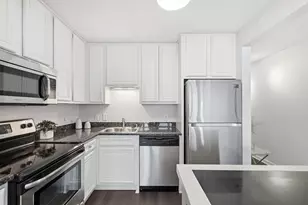 1660 N Prospect Ave, Milwaukee, WI 53202 - Photo 8