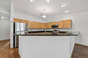 2011 27th Ave, Kenosha, WI 53140 - Photo 8
