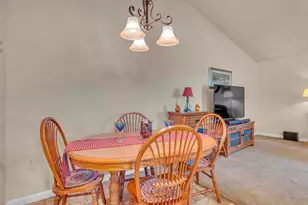 606 Danube Ct, Sheboygan Falls, WI 53085 - Photo 8
