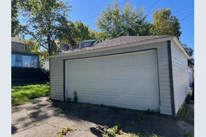 6402 W Girard Ave, Milwaukee, WI 53210 - Photo 20
