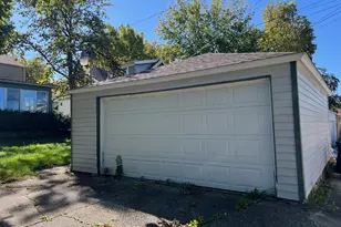 6402 W Girard Ave, Milwaukee, WI 53210 - Photo 20