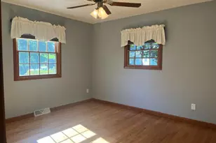 W264S3768 Lawrence Ln, Waukesha, WI 53189 - Photo 18