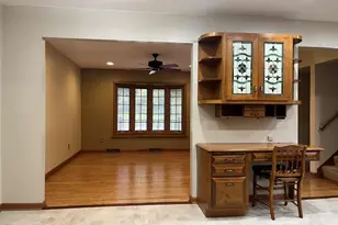 W264S3768 Lawrence Ln, Waukesha, WI 53189 - Photo 10