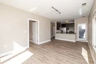 1809 N Cambridge Ave, Milwaukee, WI 53202 - Photo 6