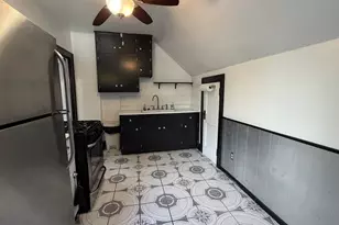 2210 S 71st St, West Allis, WI 53219 - Photo 28