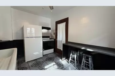 2210 S 71st St #2212, West Allis, WI 53219 - Photo 14
