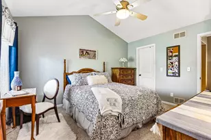 13530 W Fountain Ct, New Berlin, WI 53151 - Photo 28