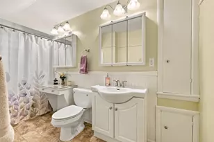 N83W13764 Fond du Lac Ave, Menomonee Falls, WI 53051 - Photo 18