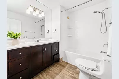 1660 N Prospect Ave #505, Milwaukee, WI 53202 - Photo 16