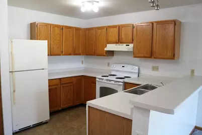 705  Horicon St #1, Horicon, WI 53032 - Photo 4