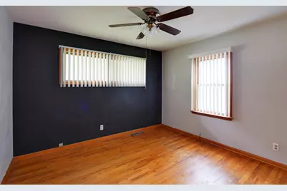 W167N8446  Theodore Ave, Menomonee Falls, WI 53051 - Photo 8