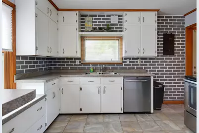 W167N8446  Theodore Ave, Menomonee Falls, WI 53051 - Photo 12