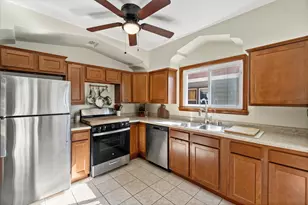 4937 W Medford Ave, Milwaukee, WI 53216 - Photo 16