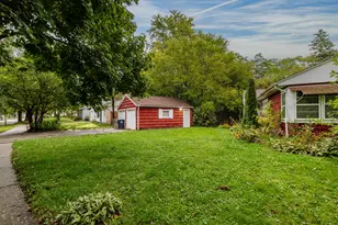 5526 W Thurston Ave, Milwaukee, WI 53218 - Photo 10
