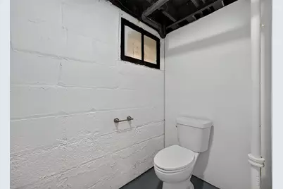 4425 W Hampton Ave, Milwaukee, WI 53218 - Photo 22