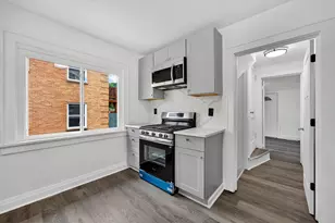 4425 W Hampton Ave, Milwaukee, WI 53218 - Photo 10