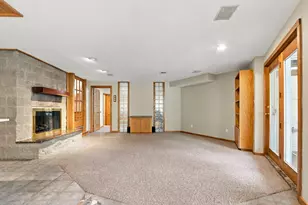 24026 W Oakwood Ln, Racine, WI 53139 - Photo 18