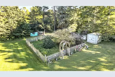 4303 E Parke Ridge Ln, Sheboygan, WI 53083 - Photo 30