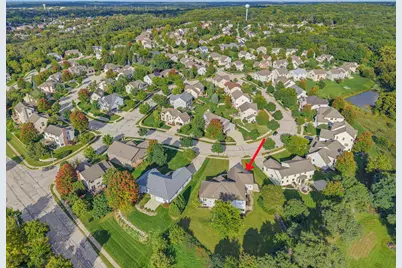 2135  Deer Path, Waukesha, WI 53189 - Photo 38