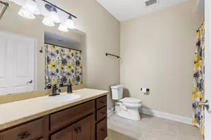17490 Crest Hill Dr, Brookfield, WI 53045 - Photo 24