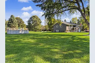 S88W30964  Meyer Dr, Mukwonago, WI 53149 - Photo 2