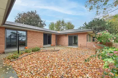 N112W19666  Mequon Rd, Germantown, WI 53022 - Photo 4