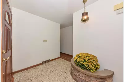N112W19666  Mequon Rd, Germantown, WI 53022 - Photo 6