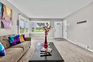 5765 N 89th St, Milwaukee, WI 53225 - Photo 4