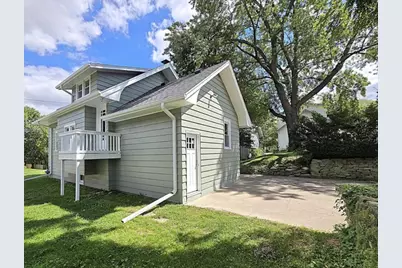 W168N9091  Garden Ave, Menomonee Falls, WI 53051 - Photo 2