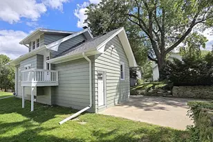 W168N9091 Garden Ave, Menomonee Falls, WI 53051 - Photo 2