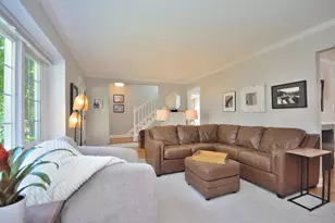 6147 N Shoreland Ave, Whitefish Bay, WI 53217 - Photo 10