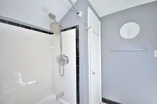 6147 N Shoreland Ave, Whitefish Bay, WI 53217 - Photo 34
