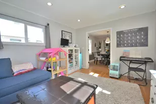 6147 N Shoreland Ave, Whitefish Bay, WI 53217 - Photo 20