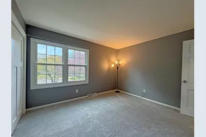 N106W16741  Old Farm Rd, Germantown, WI 53022 - Photo 10
