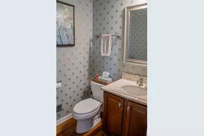 W226N4168  Sunder Creek Ct, Pewaukee, WI 53072 - Photo 8