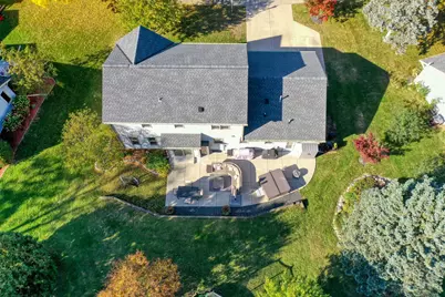 444  Cheshire Ln, Pewaukee, WI 53072 - Photo 38